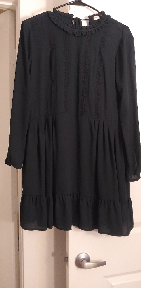 Mid length turqoise dress
